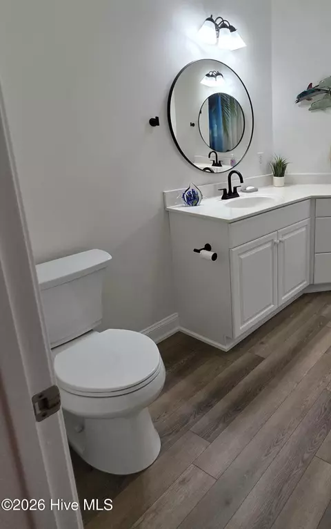 Bath - 100 Lighthouse Ln #D3, Cedar Point, NC 28584 photo 1 of 5