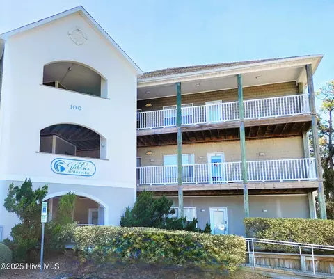 100 Lighthouse Ln #D3, Cedar Point, NC 28584