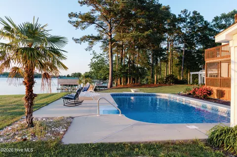 Exterior - 124 Catnip Point Rd, Bath, NC 27808 photo 3 of 13