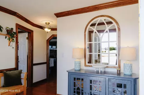 Entry Way - 124 Catnip Point Rd, Bath, NC 27808 photo 2 of 3