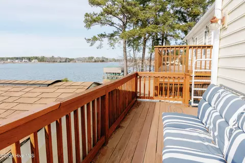 Exterior - 124 Catnip Point Rd, Bath, NC 27808 photo 9 of 13