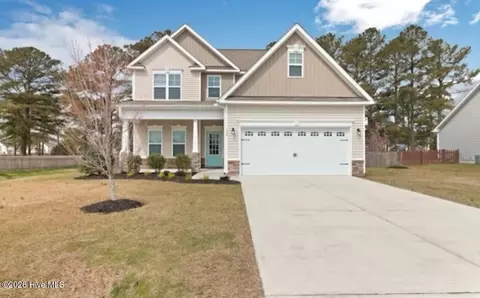 324 Holly Grove Ct W, Jacksonville, NC 28540
