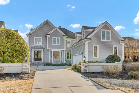 1401 Regatta Dr, Wilmington, NC 28405