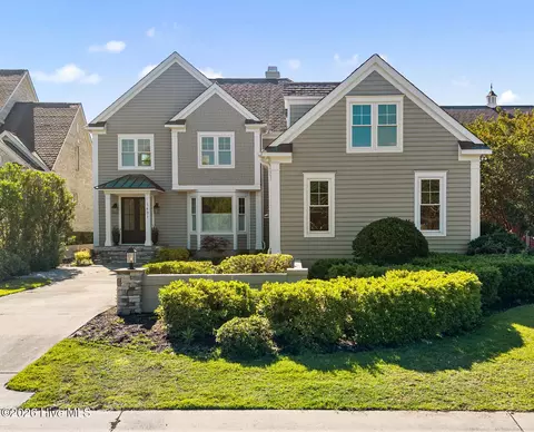 1401 Regatta Dr, Wilmington, NC 28405