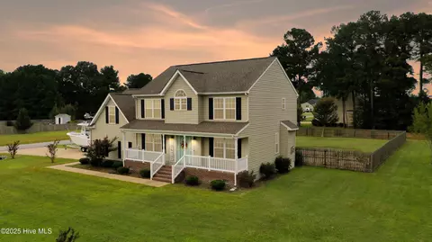 601 Prince William Dr, Elizabeth City, NC 27909