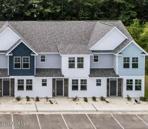 231 Sandy Cove Ln, Sneads Ferry, NC 28460