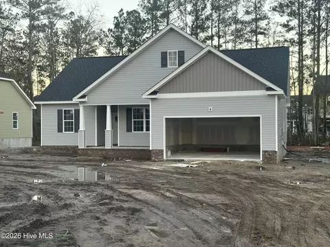 4058 Hunters Trl, Jacksonville, NC 28546