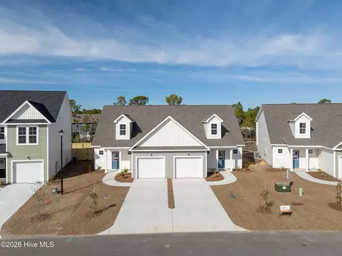 214 Sandpiper Pl, Holly Ridge, NC 28445