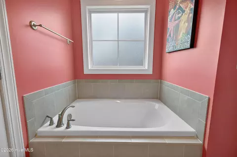Bath - 506 Montgomery Loop, Hampstead, NC 28443 photo 2 of 5