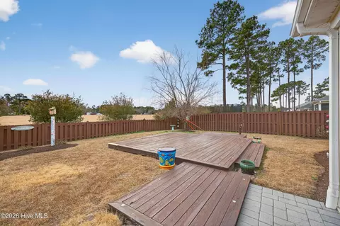 Exterior - 506 Montgomery Loop, Hampstead, NC 28443 photo 4 of 5