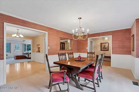 Dining - 32 Bogie Dr, Whispering Pines, NC 28327 photo 2 of 5