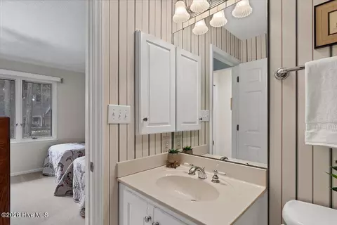 Bath - 32 Bogie Dr, Whispering Pines, NC 28327 photo 8 of 10