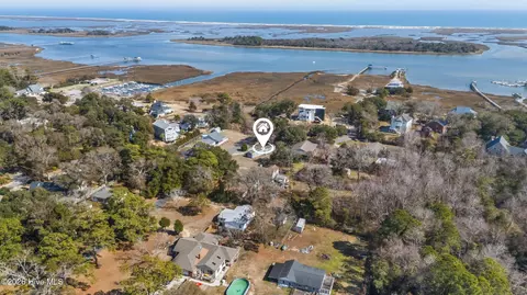 220 Patalanda Rd, Wilmington, NC 28409