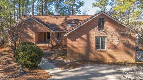 1461 S Shore Dr, Southport, NC 28461