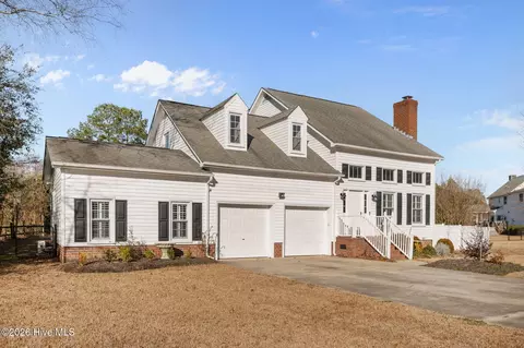 1256 Hemlock Dr, Greenville, NC 27858