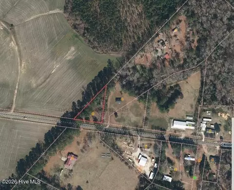 1205 Croomsbridge Rd, Burgaw, NC 28425