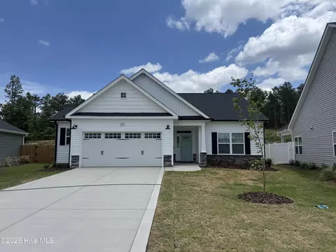 237 Rough Ridge Trl #18, Aberdeen, NC 28315