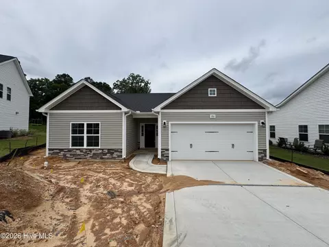 286 Rough Ridge Trl #31, Aberdeen, NC 28315