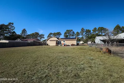 Exterior - 104 Crown Point Rd, Hubert, NC 28539 photo 4 of 4