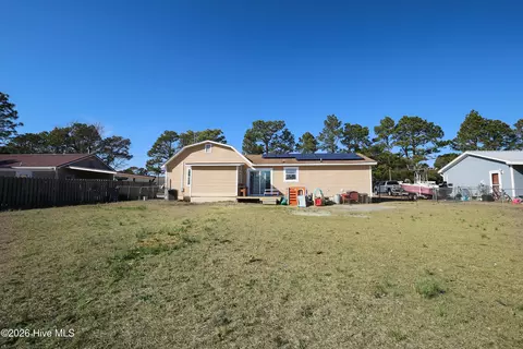 Exterior - 104 Crown Point Rd, Hubert, NC 28539 photo 3 of 4