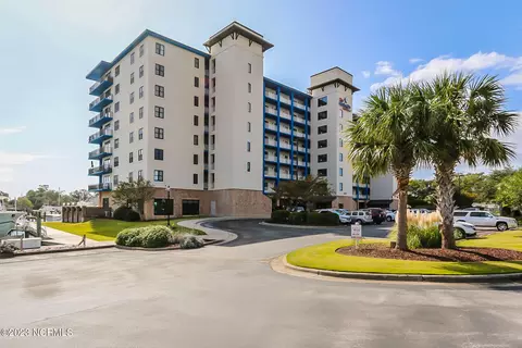 4425 Arendell St #301 & BOAT 25, Morehead City, NC 28557