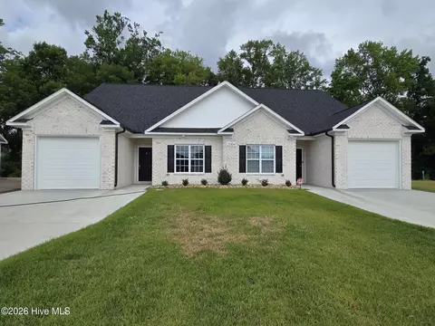 2004 Dartford Dr #A, Greenville, NC 27834