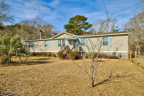 650 S Windward Dr SW, Supply, NC 28462
