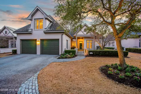 1810 Mews Dr, Wilmington, NC 28405