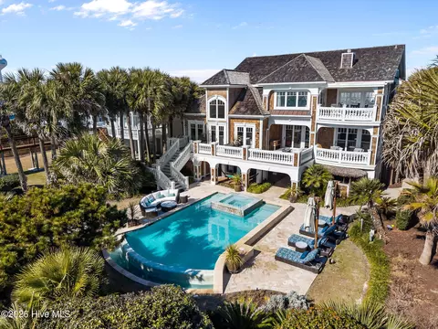 241 W First St, Ocean Isle Beach, NC 28469