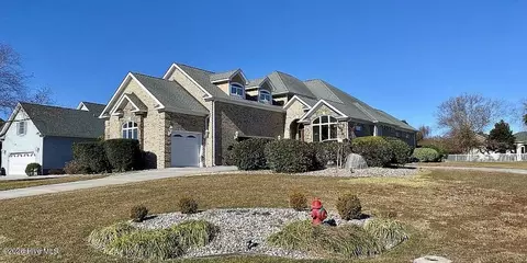 100 Lookout Rdg, Cedar Point, NC 28584