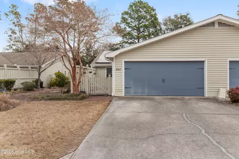 6017 Caddy Cir, Wilmington, NC 28405