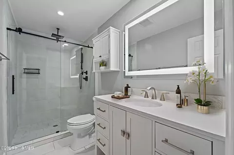 Bath - 1425 Monticello Dr, Pinehurst, NC 28374 photo 2 of 5