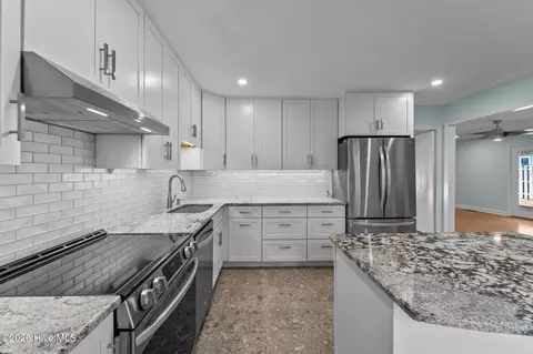 Kitchen - 1425 Monticello Dr, Pinehurst, NC 28374 photo 5 of 7