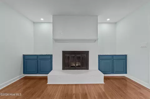 Living - 1425 Monticello Dr, Pinehurst, NC 28374 photo 4 of 8