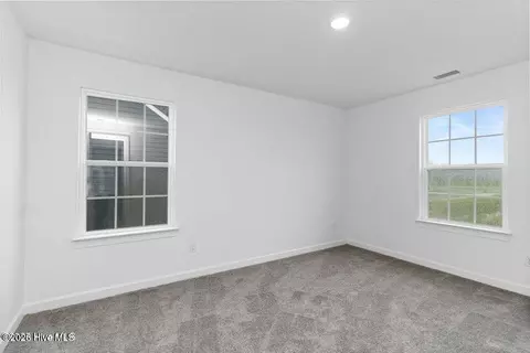 Bedroom - 102 Ryker Rd W, Moyock, NC 27958 photo 7 of 9