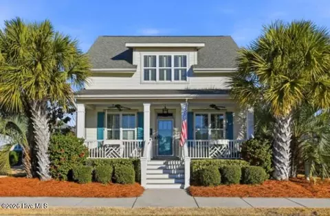 406 Lord Thomas Ave, Southport, NC 28461