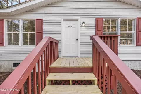 814 Wildwood Cir, Hampstead, NC 28443 photo 11