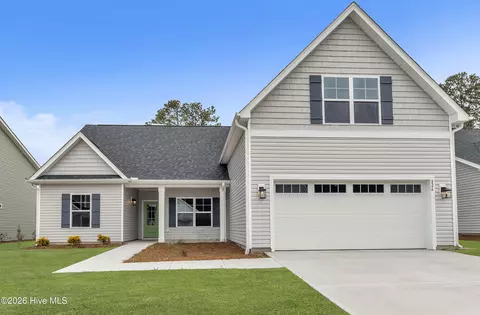 826 Red Sky Dr NE, Winnabow, NC 28479