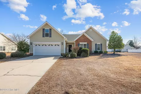 102 Blackheath Dr, New Bern, NC 28560