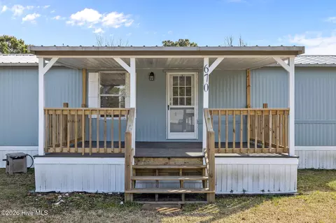 670 Straits Rd, Gloucester, NC 28528 photo 4