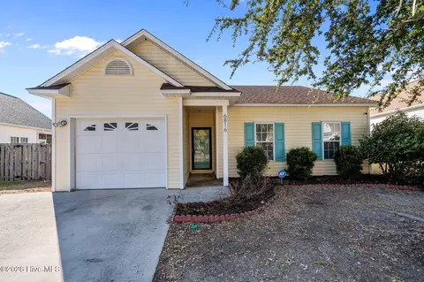 6816 Teviot Rd, Wilmington, NC 28412
