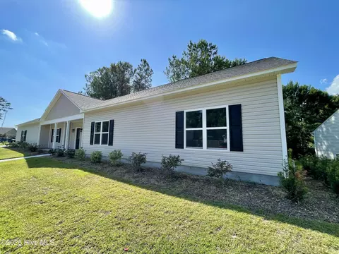 1126 Jordan Lake Ct, Leland, NC 28451