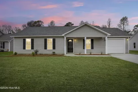 506 Hadnot Ave, Maysville, NC 28555