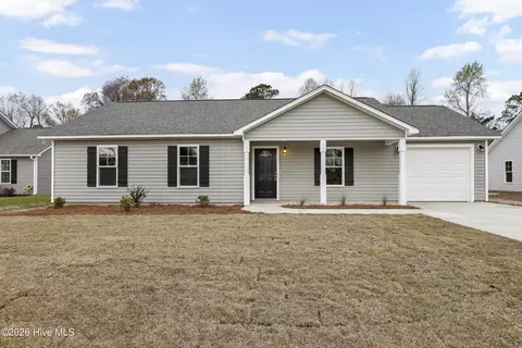 506 Hadnot Ave, Maysville, NC 28555