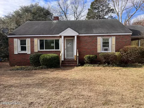 10199 Aberdeen Rd, Aberdeen, NC 28315