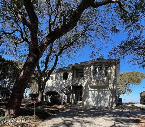 1206 Timber Trl, Emerald Isle, NC 28594