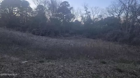 504 4th St, Laurinburg, NC 28352