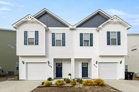 409 Vandemere Ct, Holly Ridge, NC 28445