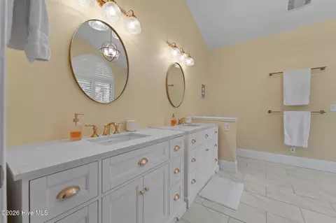 Bath - 40 Doral Dr, Pinehurst, NC 28374 photo 1 of 6