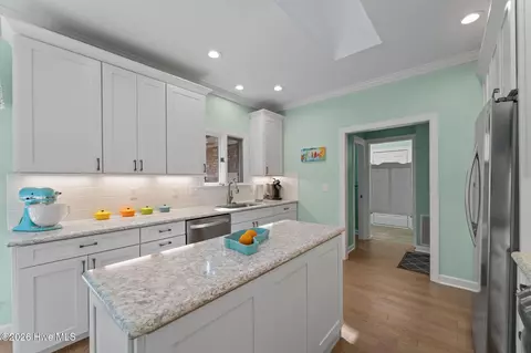 Kitchen - 40 Doral Dr, Pinehurst, NC 28374 photo 4 of 6
